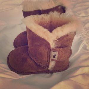Bearpaw baby girl boots